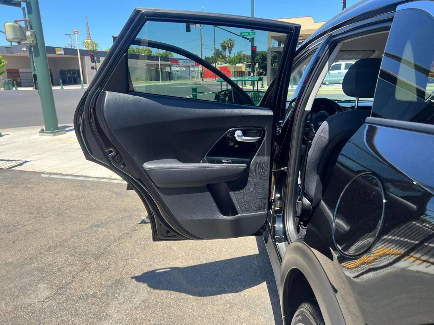 2020 BLACK /BLACK Kia Niro Plug In Hybrid (KNDCM3LD5L5) , located at 744 E Miner Ave, Stockton, CA, 95202, (209) 944-5770, 37.956863, -121.282082 - PLUS TAXES AND FEES - Photo#6